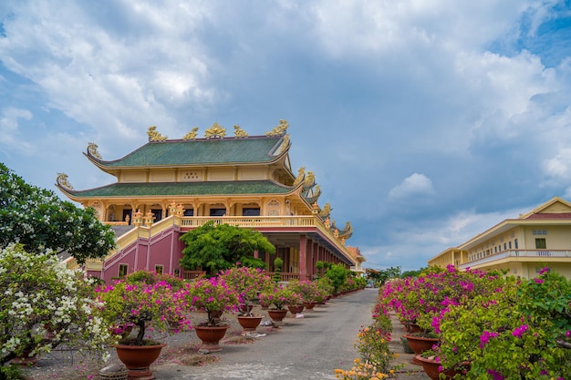 Boeddhistische tempel in Vietnam Dai Tong Lam Prachtige architectuur pastorie tempel Dai Tong Lam