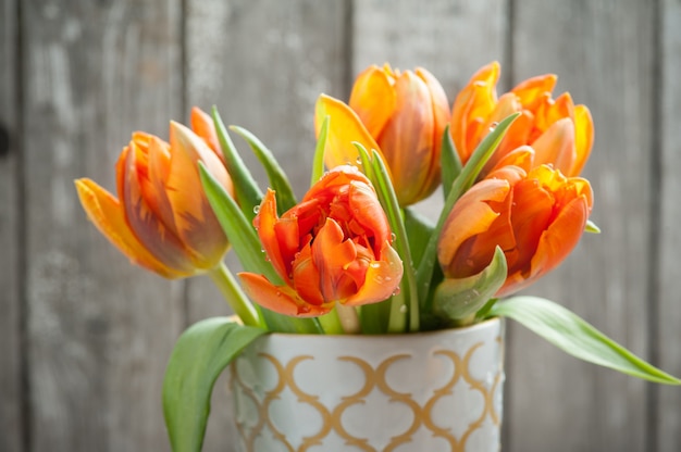 Boeket oranje tulpen