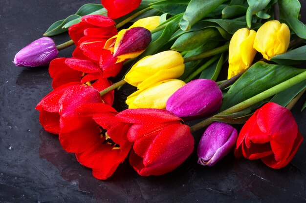 Boeket van de lentetulpen