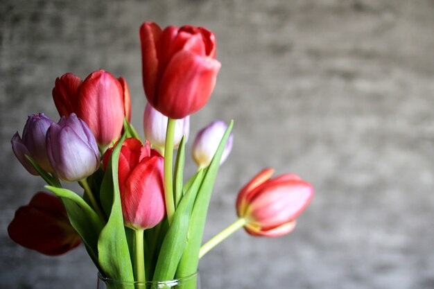 Boeket van roze tulpen