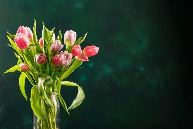 Boeket van roze tulpen