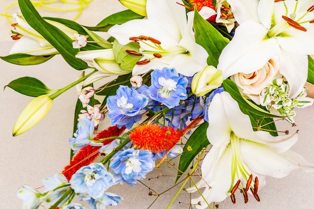 Boeket van zomer feestelijke bloemen