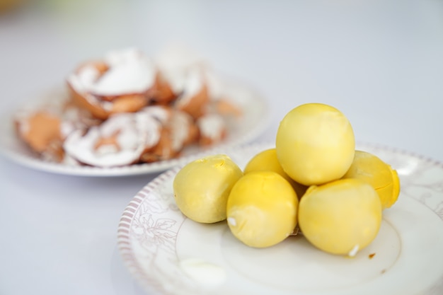 Boiled eggs easy to eat in the morning