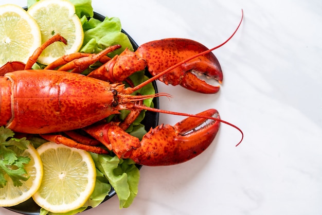 boiled lobster with vegetable and lemon