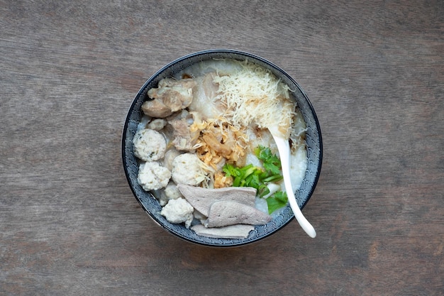 Boiled rice with pock boiled pork liver braised pork ribs