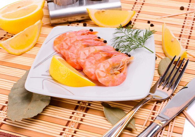 Boiled shrimp on an oval platter