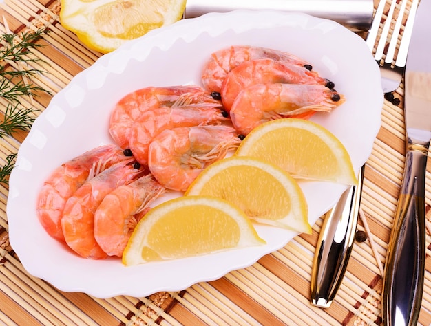 Boiled shrimp on an oval platter