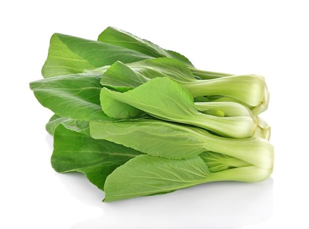 Bok choy groente op witte achtergrond