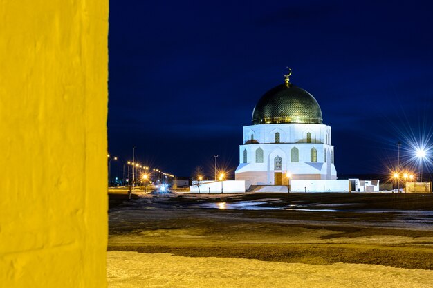 ロシア、ボルガル-2020年3月20日：ブルガリア人の入植。コーラン博物館と記念館は、古代都市ボルガル、タタールスタン、ロシアでイスラム教の採用を構築します。