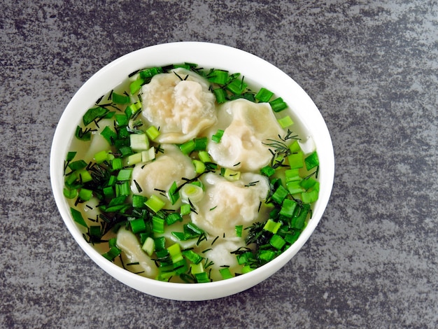 Bollen in bouillon