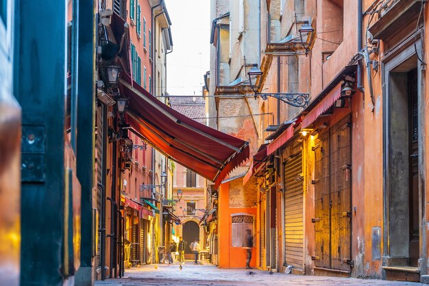 Foto bologna oude stad skyline stadsbeeld van italië