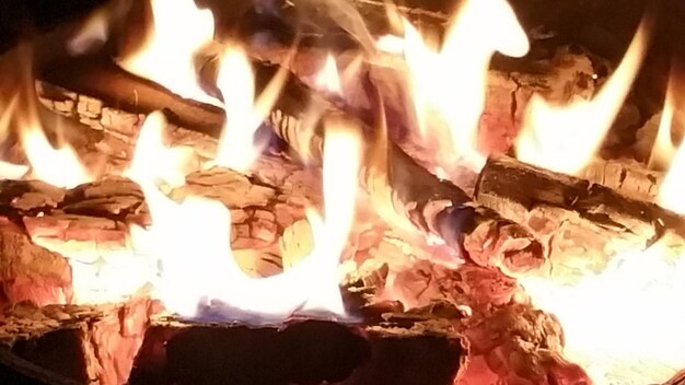 Photo bonfire at night