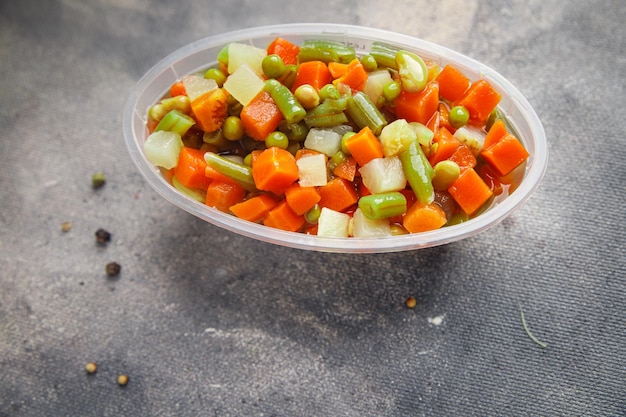 boon, doperwten, sperzieboon, wortel, bleekselderij mix groente vers gerecht gezonde maaltijd eten snack dieet