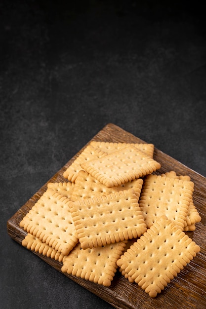 Foto bord met maizena koekje op tafel