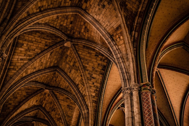 Бордоский собор внутри римско-католической церкви святого андрея знаменитая туристическая достопримечательность бордо