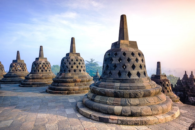 Боробудур, Буддистский храм в Джокьякарте, Индонезия