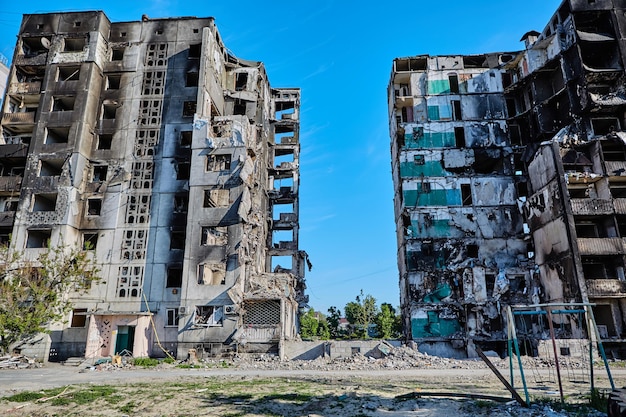 Borodianka Oekraïne 28 mei 2022 Huizen verwoest door Russische soldaten