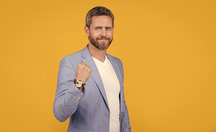 Photo boss in studio with copy space photo of handsome boss wear suit boss wearing formal jacket