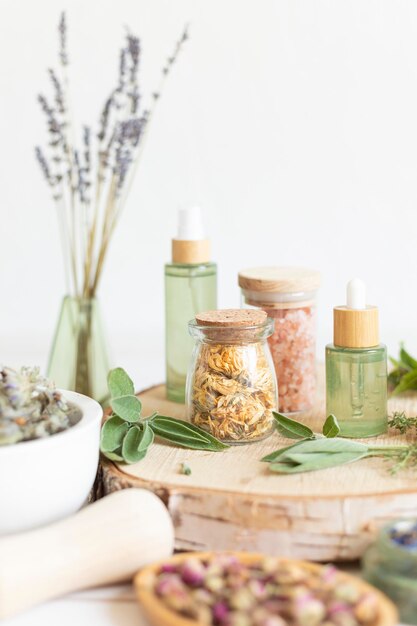 Photo botanical blends herbs essencial oils for naturopathy