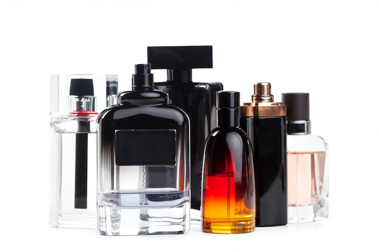 Photo bottle of perfume isolated of white background