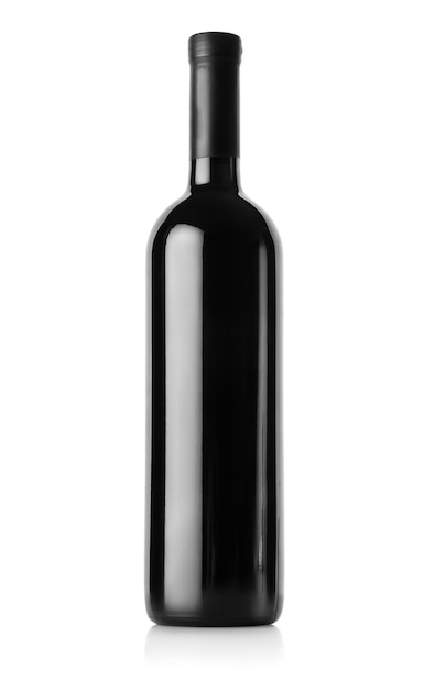 Foto bottiglia di vino rosso isolato su sfondo bianco