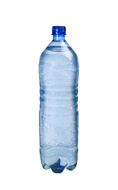 Бутылка воды на белом