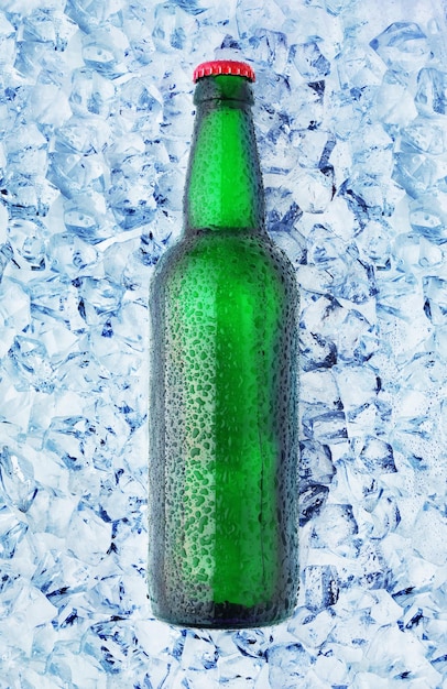 얼음으로 된 병.
