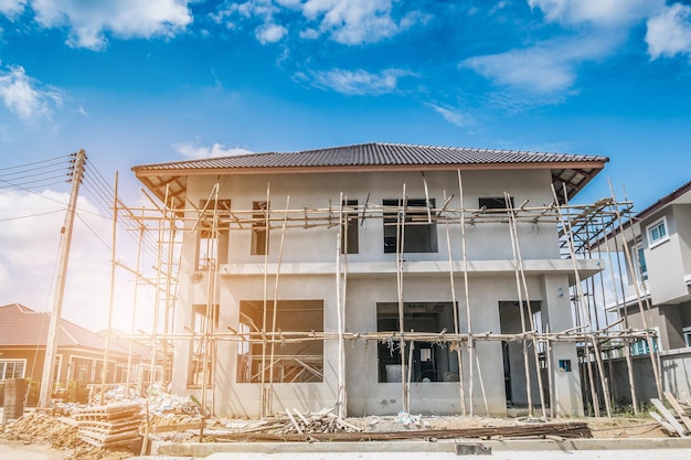 Bouw residentieel nieuw huis in uitvoering op bouwplaats