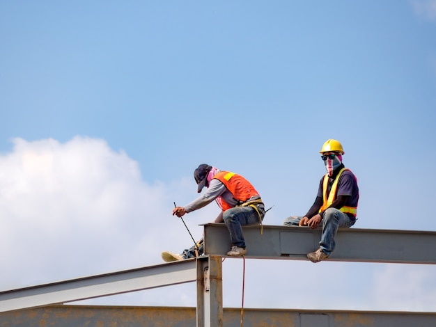 Bouwer lassen op hoogbouw stalen frame