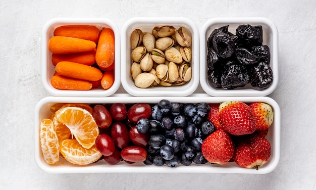 Foto bovenaanzicht heerlijk verpakt fruit