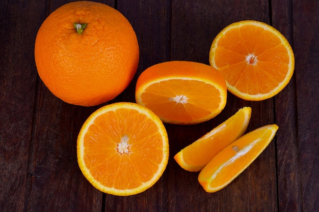 bovenaanzicht stukjes sinaasappel