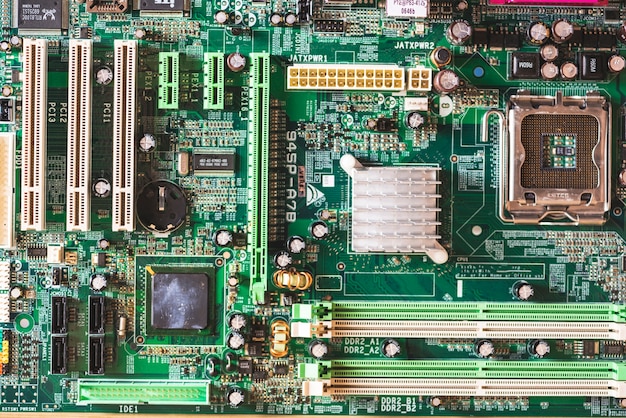 Bovenaanzicht van computermotherboard