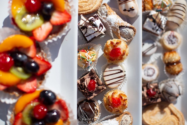 Bovenaanzicht van gastronomische gebakjes en desserts in een countryclub in New Jersey