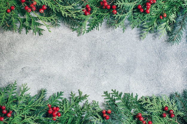 Bovenaanzicht van verschillende kerstversieringen