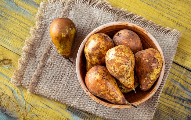 Bowl of fresh pears