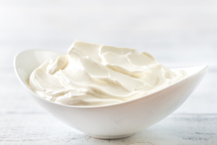 Photo bowl of greek yogurt