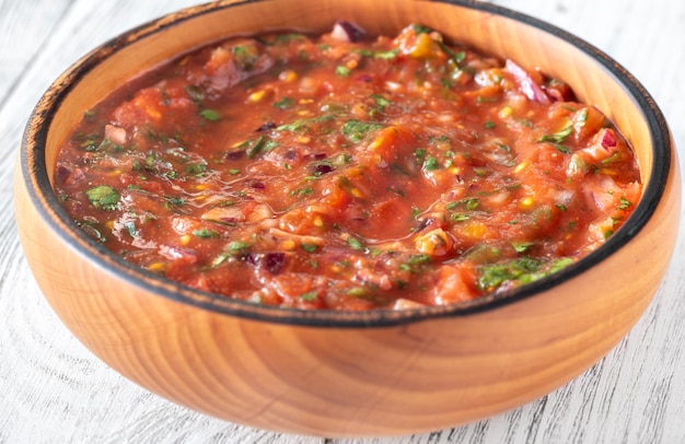 Photo bowl of salsa
