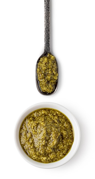 Foto ciotola e cucchiaio con pesto