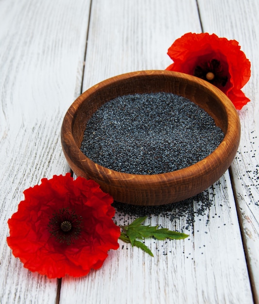 Photo bowl with poppy seeds