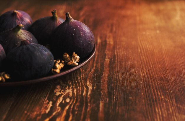 bowl with raw figs