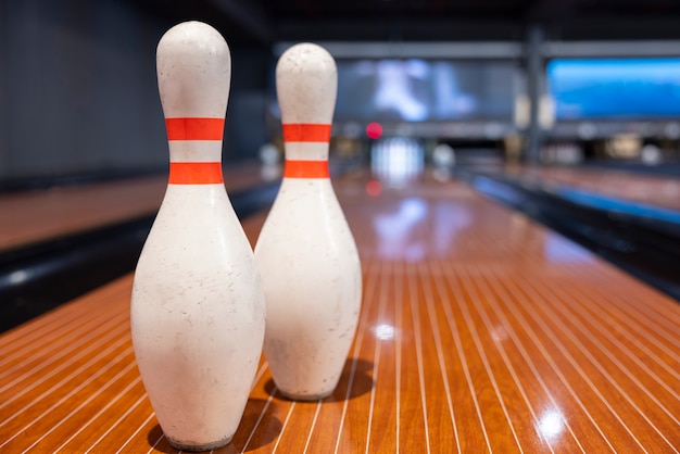 Foto bowling apparatuur binnenshuis stilleven