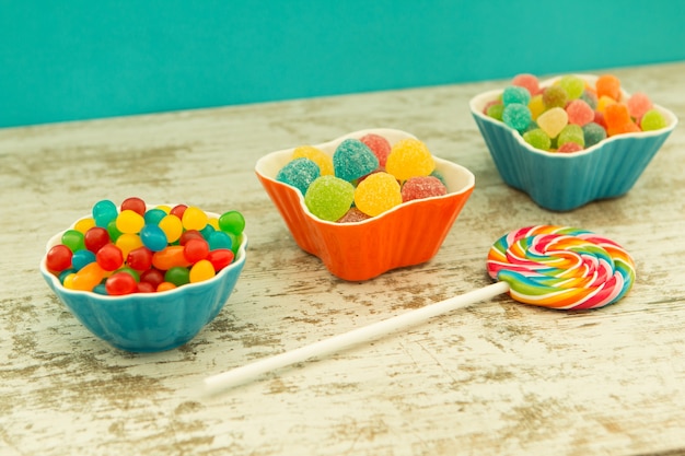 Bowls filled with jelly beans colors 