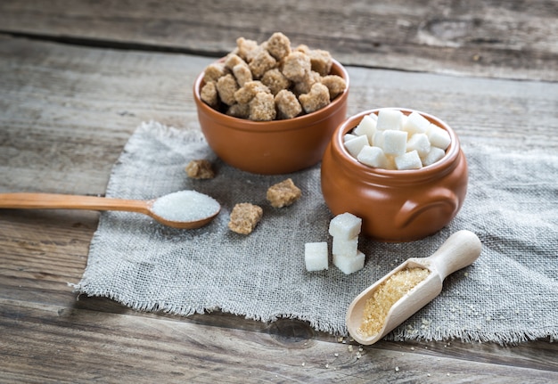 Bowls of white and brown sugar