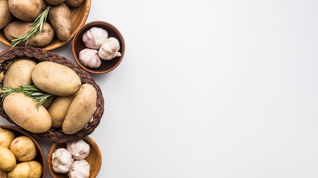 Photo bowls with natural vegetables