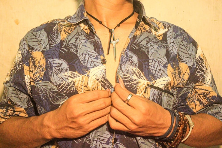 Photo a boy model wearing a shirt
