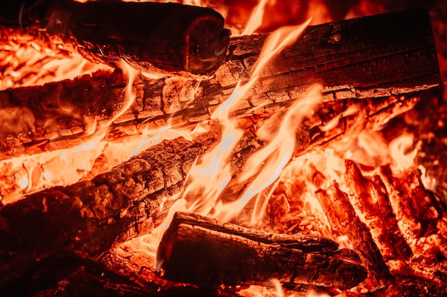 Brandhout Brandend Vuur Concept van houtverwarming Brand hitte vlam