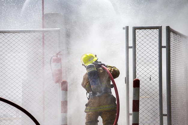 Brandweerman op het vuur