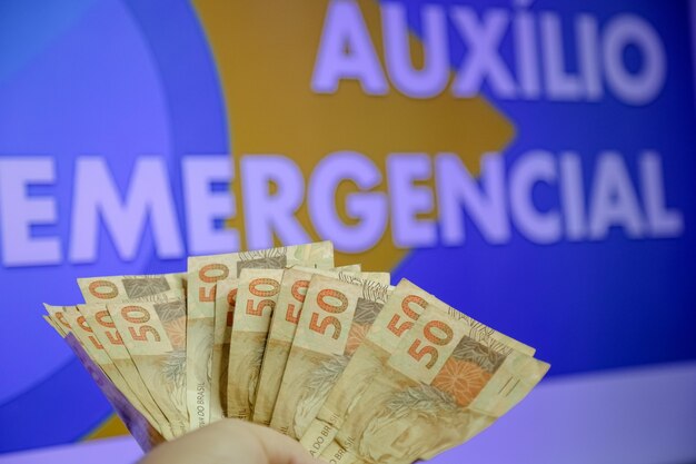 Braziliaanse bankbiljetten van 50 en 100 reais