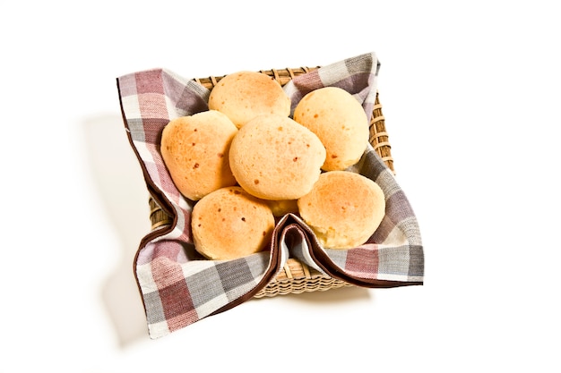 Brazilian cheese buns in a basket.