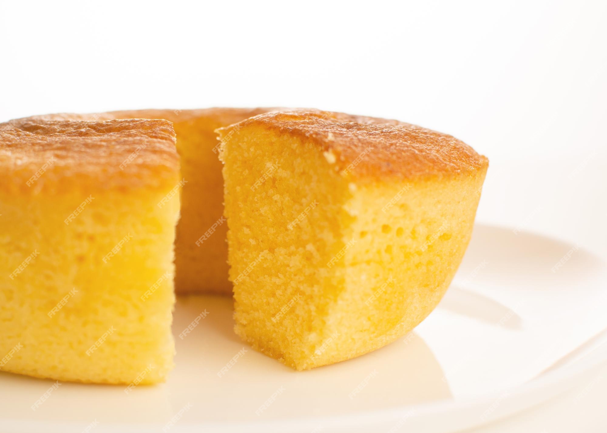 Bolo de Fubá - Brazilian Cornmeal Cake